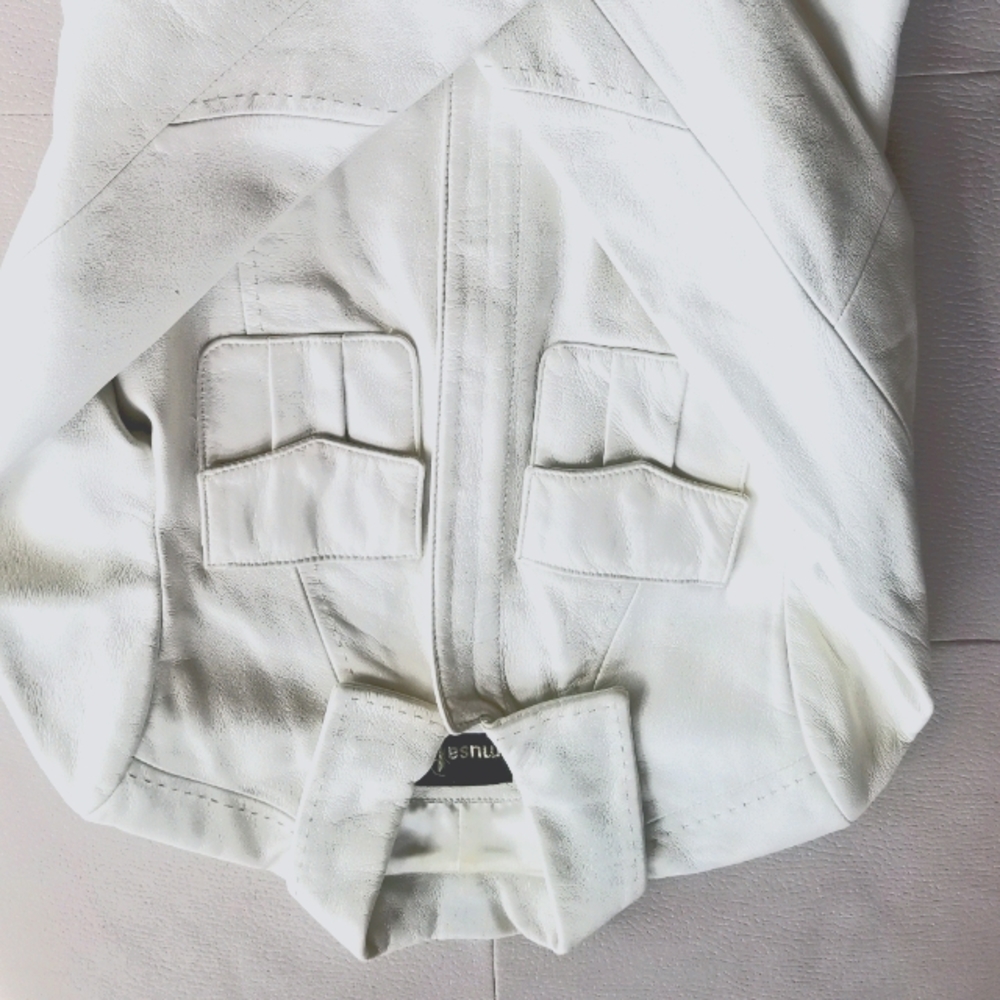 Musaler white leather jacket